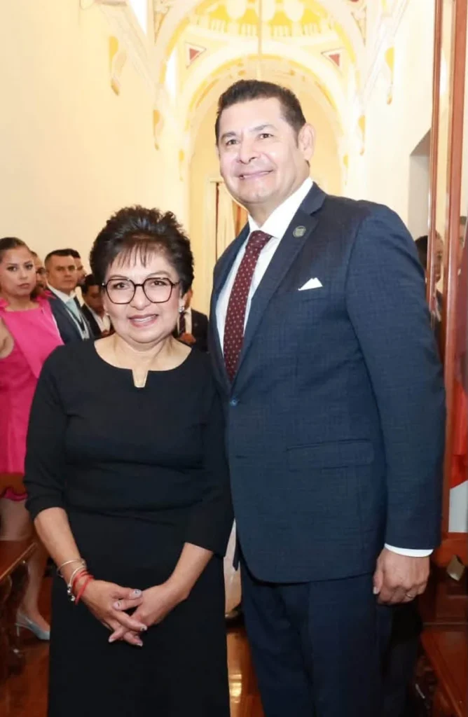 Armenta reafirma respeto a la autonomía de la BUAP y fija meta de 50% de recursos 1 Alejandro Armenta Lilia Cedillo 1