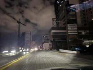 Apagón masivo afecta zonas residenciales de Lomas de Angelópolis y La Vista 1 Lomas de Angelopolis