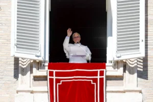El Vaticano confirma que el papa León XIV padece cáncer de pulmón 1 Papa Leon XIV 3