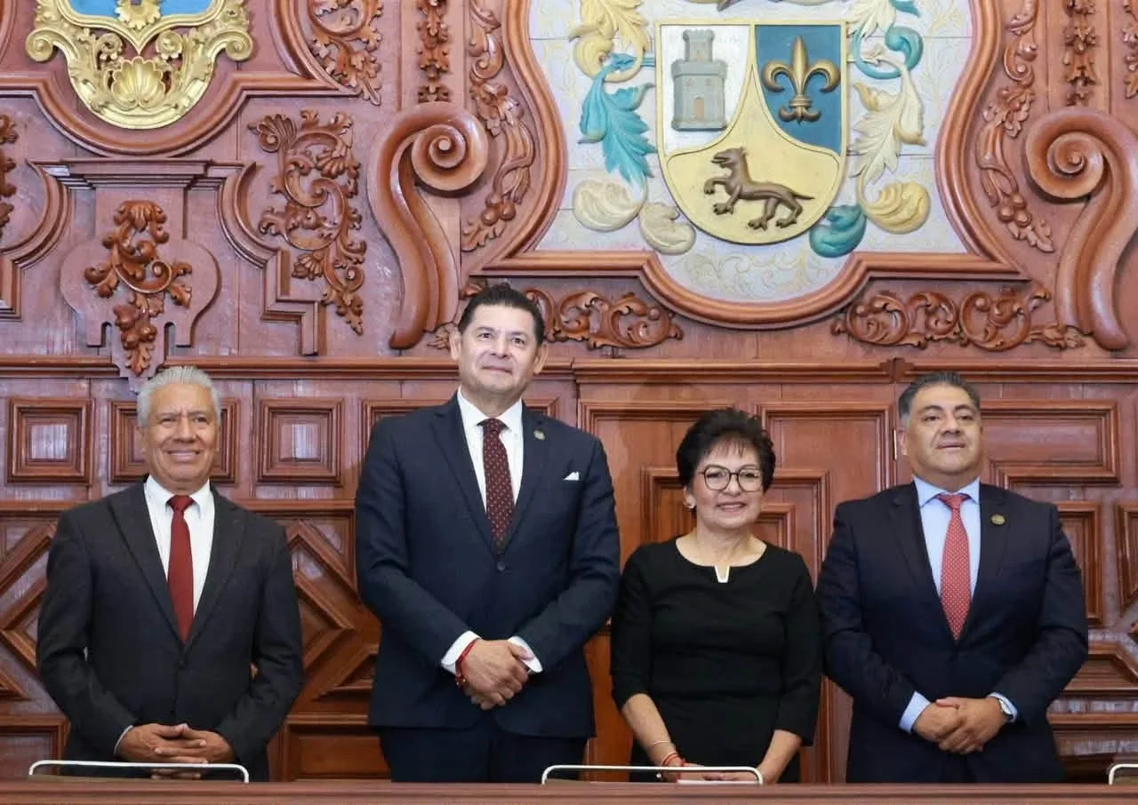 Armenta reafirma respeto a la autonomía de la BUAP y fija meta de 50% de recursos