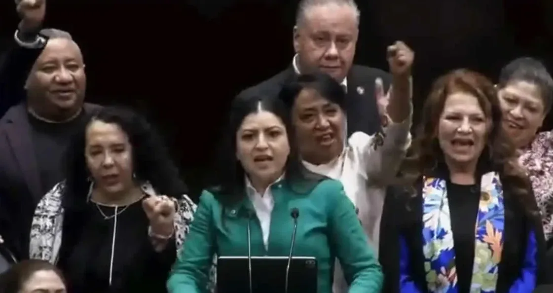 Claudia Rivera protagoniza lapsus al apoyar el huachicol fiscal en la tribuna de San Lázaro