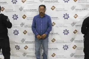 SSP Puebla advierte que grupo de 'El Moco' continuaría operando 2 Detienen en Zacatlán a Juan N., ‘El Moco’, presunto líder huachicolero