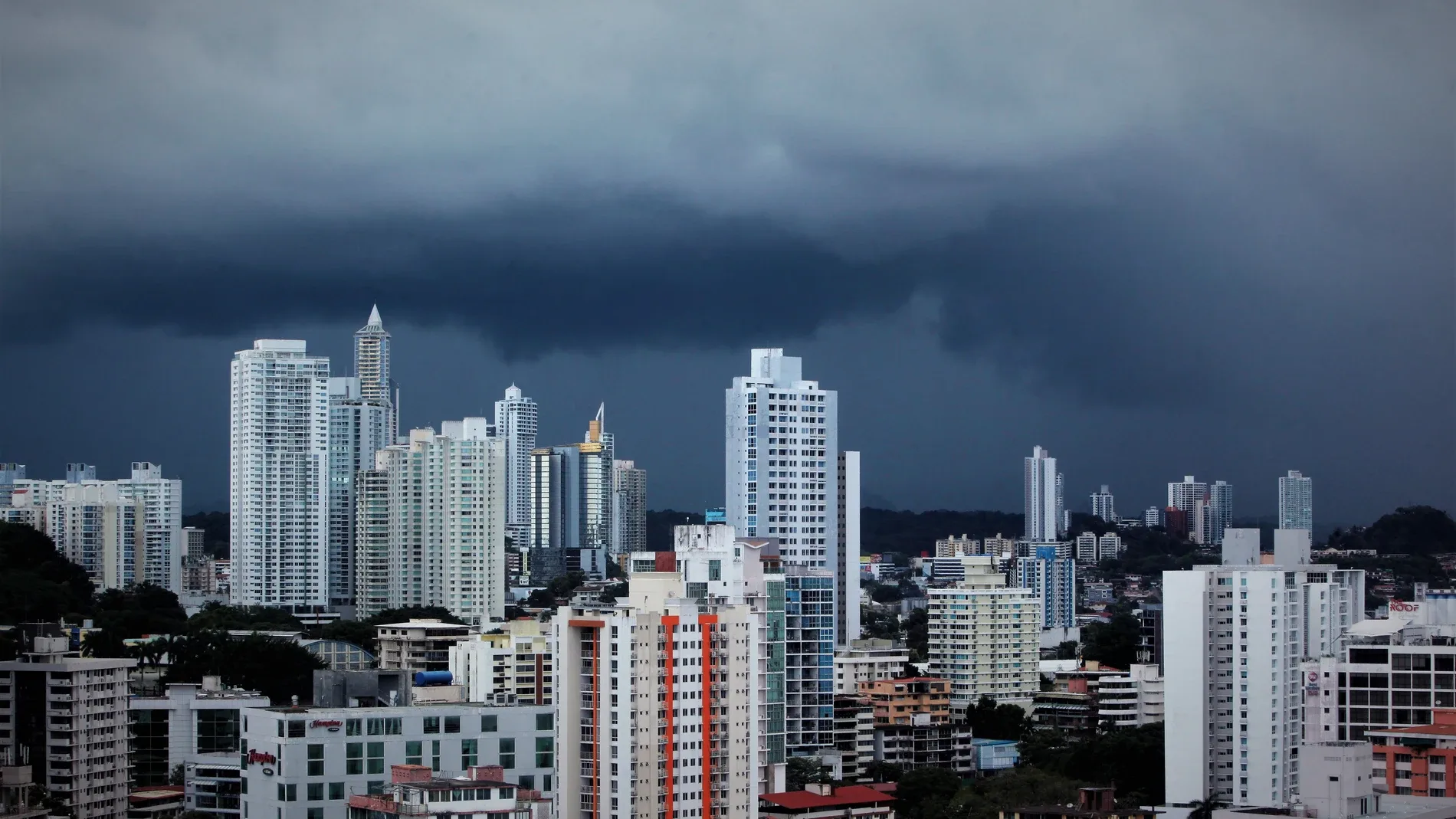 Sismo de magnitud 7.6 sacude Panamá y activa alerta de tsunami