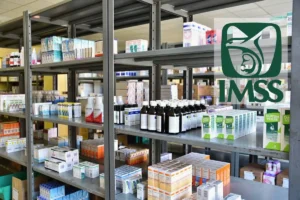 Sheinbaum reconoce fallas en salud y ordena corregir desabasto 1 IMSS implementa estrategia de supervisión y mejora en el abasto de fármacos