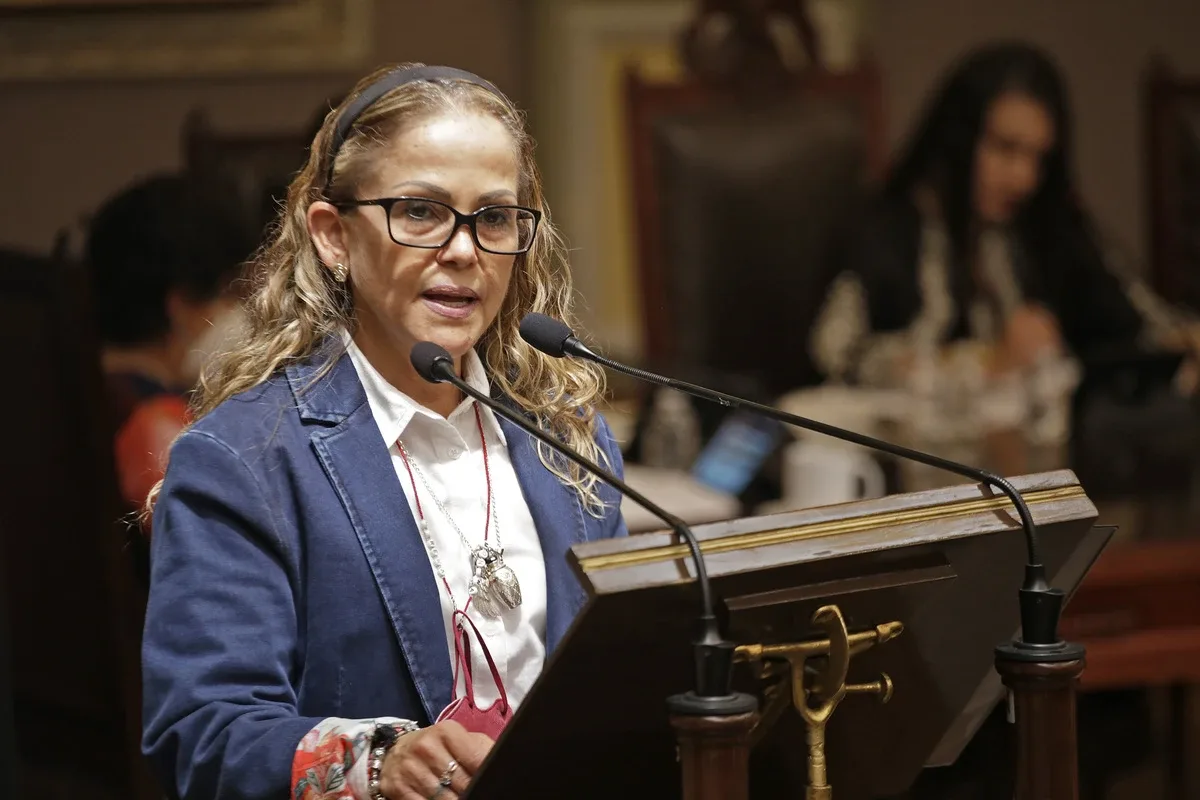 Olga Romero: entre la dirigencia de Morena y el cargo público