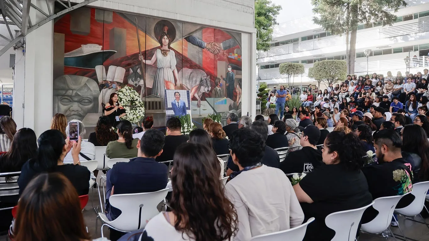 Rinde homenaje póstumo a Hugo Alejandro Hernández alumno de la BUAP