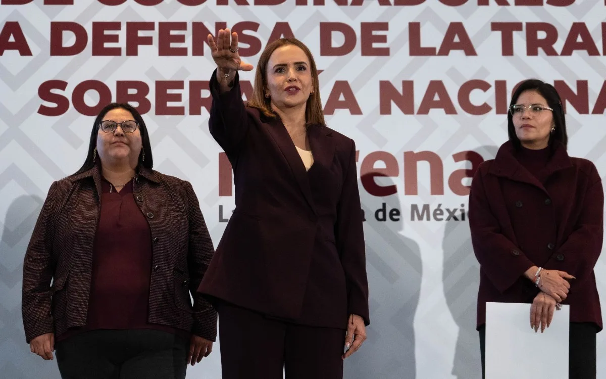 Clara Luz Flores es nombrada coordinadora de Morena en Nuevo León