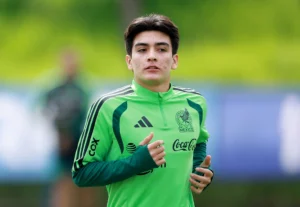 Gilberto Mora vuelve a entrenar con la Selección Mexicana