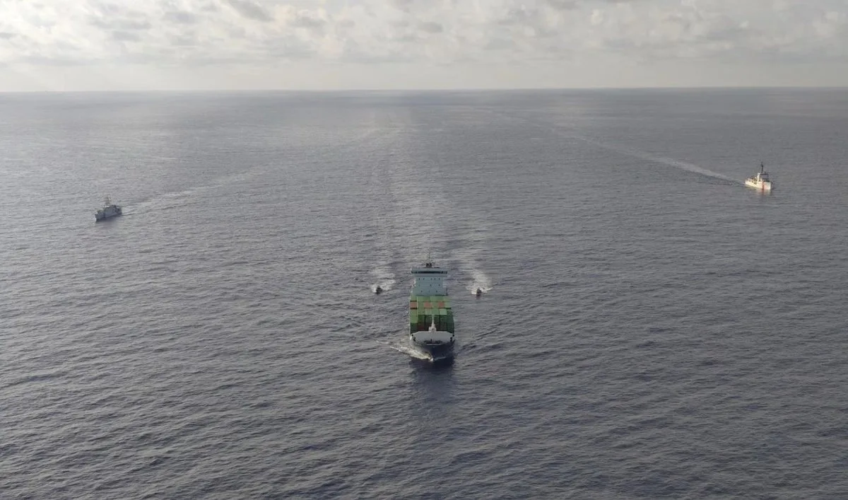 EU intercepta buque con petróleo rumbo a Cuba y lo lleva a México