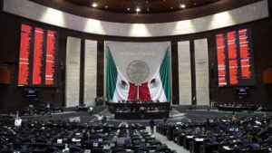 Harfuch y la red de huachicol: El culto a la personalidad 3 Diputados avalan reforma a Ley Aduanera contra subvaluación y huachicol