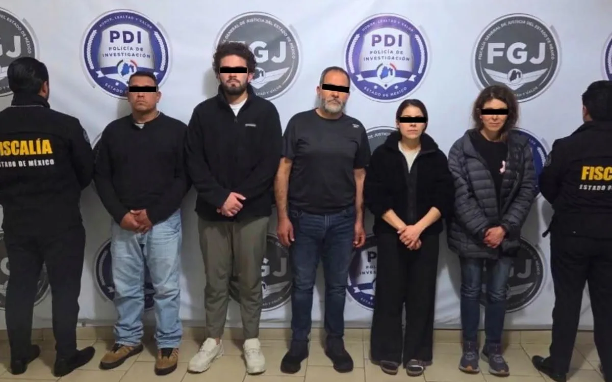 La red de IA que suplantó a la élite política para extorsionar