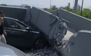 Colapsa puente peatonal en Monterrey tras impacto de maquinaria pesada 2 img rss 20261013 213743 bPZi7n