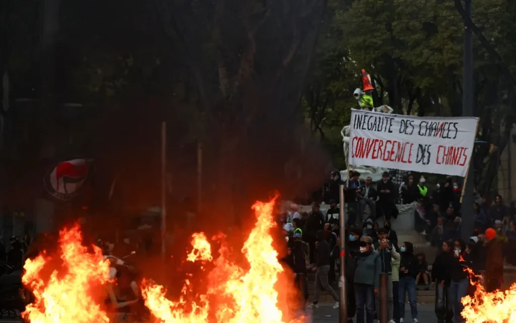Francia registra masivas protestas contra el costo de vida y medidas de Macron