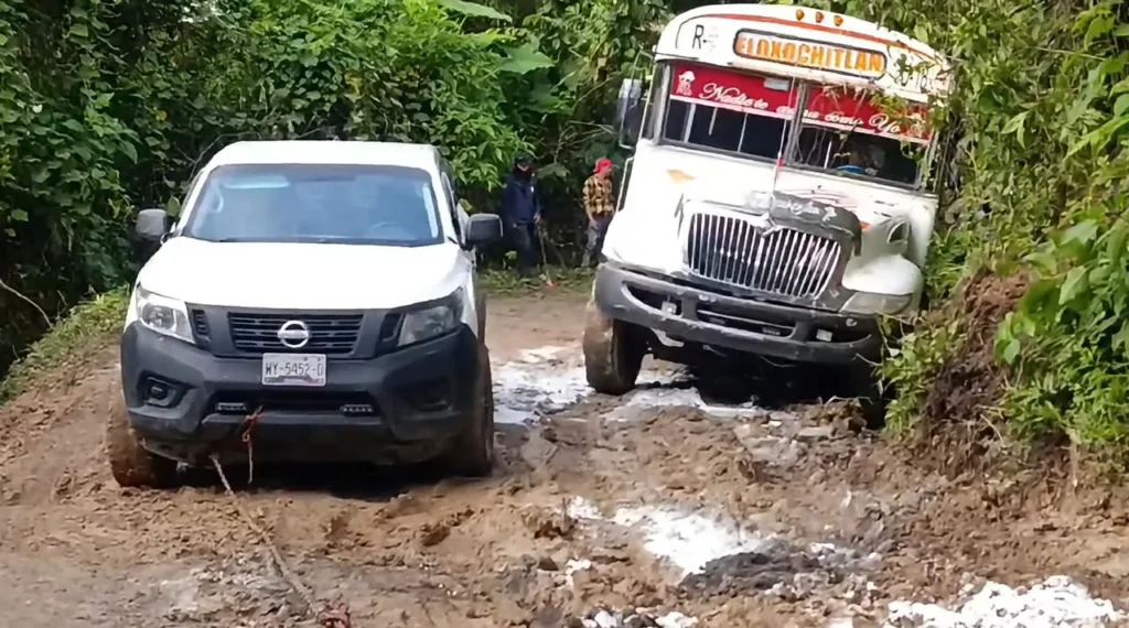 Lluvias intensas en Sierra Negra provocan cortes carreteros y apagones