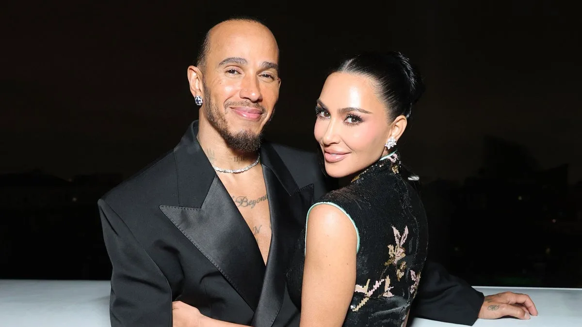 Lewis Hamilton fortalece vínculo familiar con los hijos de Kim Kardashian