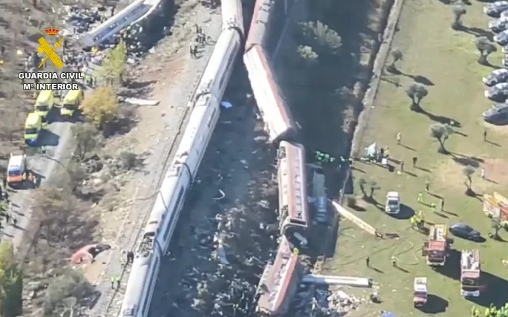Accidente ferroviario en Toledo deja 64 muertos y más de 50 heridos